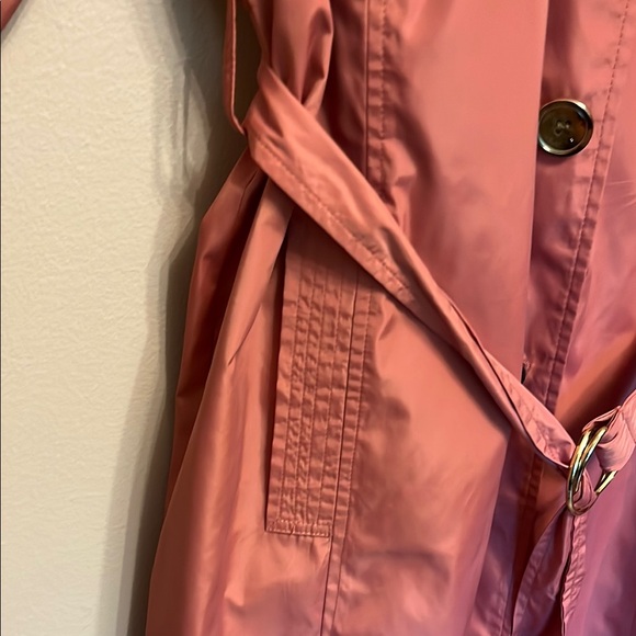 Via Spiga Packable Pink Trench Raincoat with Belted Waist - Picture 8 of 16
